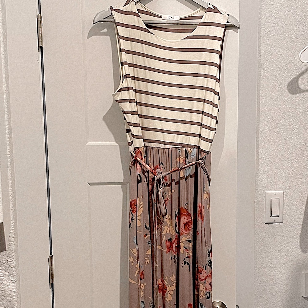 NWT Purple floral maxi dress